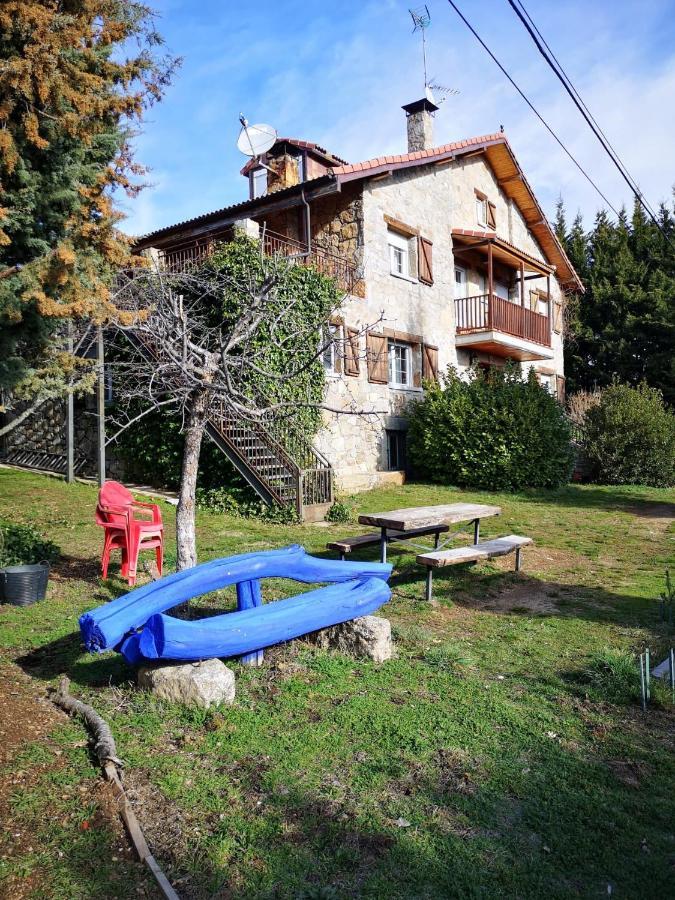 Hoyos del Collado La Casona De Colladoゲストハウス エクステリア 写真