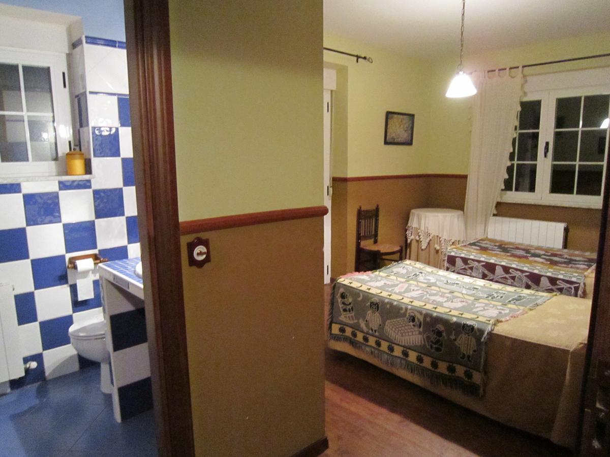Hoyos del Collado La Casona De Colladoゲストハウス エクステリア 写真
