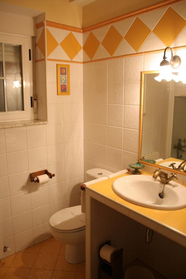 Hoyos del Collado La Casona De Colladoゲストハウス エクステリア 写真