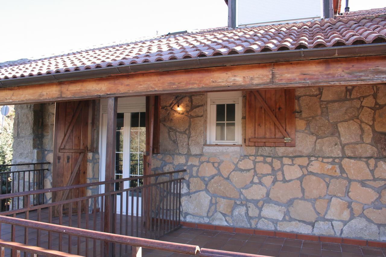 Hoyos del Collado La Casona De Colladoゲストハウス エクステリア 写真